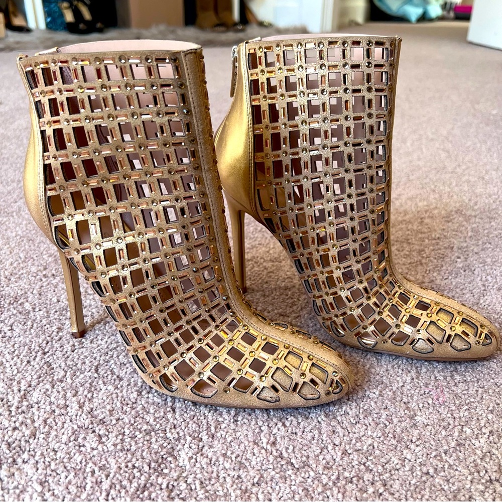 Guess gold crystal caged boots booties size 8 metallic rhinestone heels